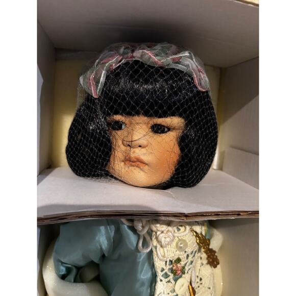 RARE & LTD " MEI-LIN" By Linda Valentino Michel ARTIST Asian Porcelain Doll New - Picture 2 of 9